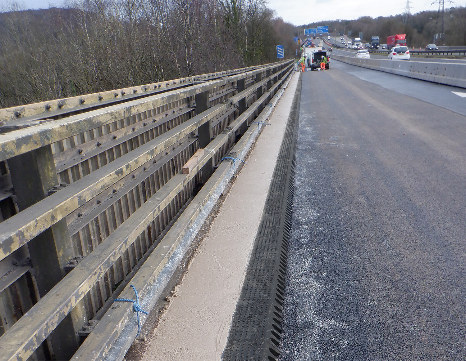 M4 River Taff Road and Rail Bridges - eccles